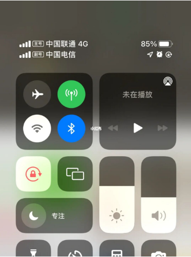 鹿泉苹果手机维修分享iPhone双卡信号解决办法 