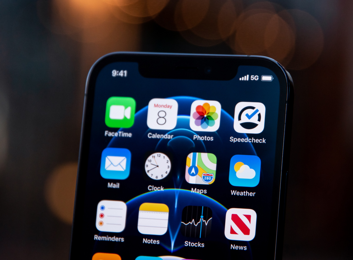 鹿泉苹果手机维修分享为什么 iPhone 12 在冬季会自动关机 